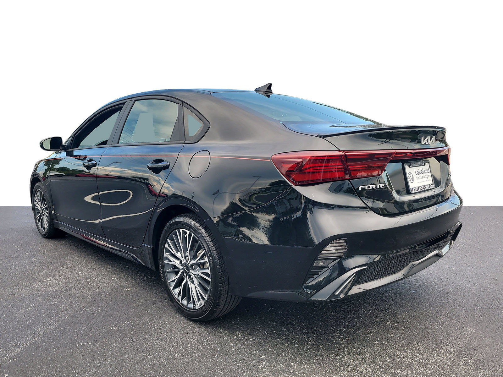 Used 2024 Kia Forte GT-Line FWD image 4