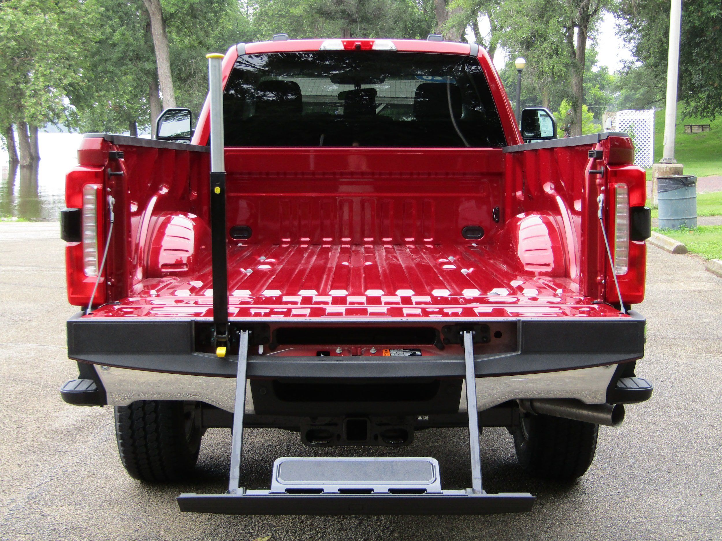 New 2026 Ford F350 XLT w/ 360-Degree Camera Package AWD/4WD image 16