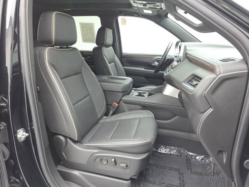 Used 2024 Chevrolet Tahoe Premier w/ Premium Package image 55