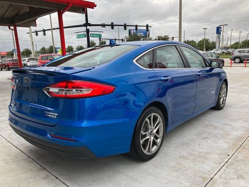 Used 2019 Ford Fusion Titanium image 9