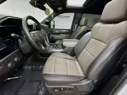 Used 2024 Chevrolet Silverado 2500 ZR2 image 25