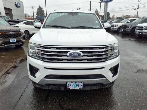 Used 2019 Ford Expedition Max XLT w/ Equipment Group 201A image 2