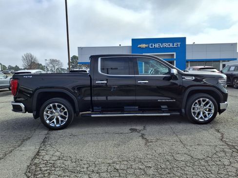 Used 2023 GMC Sierra 1500 SLT image 19