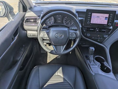 Used 2024 Toyota Camry SE image 14