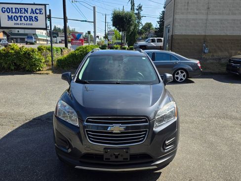 Used 2016 Chevrolet Trax LT image 2