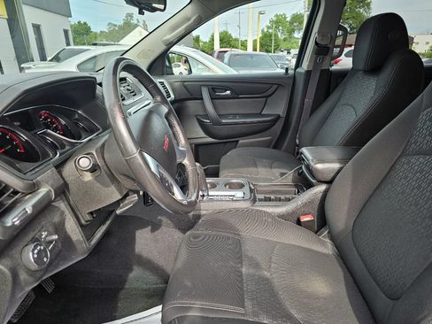 Used 2014 GMC Acadia SLE FWD image 20