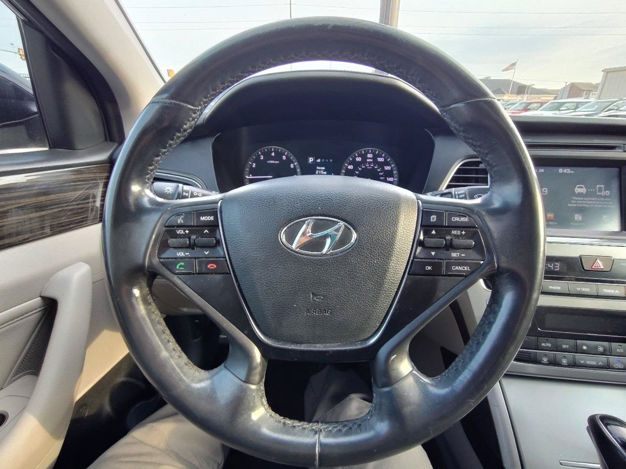 Used 2017 Hyundai Sonata Limited FWD image 15