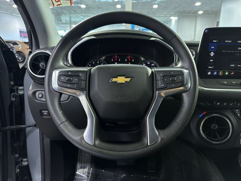 Used 2023 Chevrolet Blazer LT AWD/4WD image 27