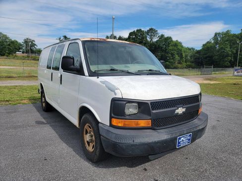 Used 2007 Chevrolet Express 1500 RWD image 4