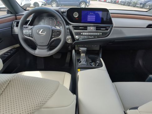 New 2025 Lexus ES 350 w/ Premium Package image 13