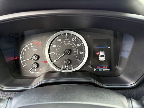 Used 2022 Toyota Corolla LE image 29