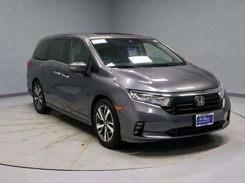 Used 2024 Honda Odyssey Touring image 1