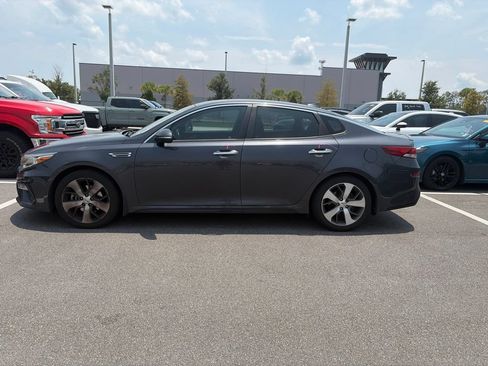 Used 2019 Kia Optima S FWD image 4
