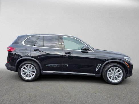 Used 2021 BMW X5 xDrive40i w/ Convenience Package AWD/4WD image 2