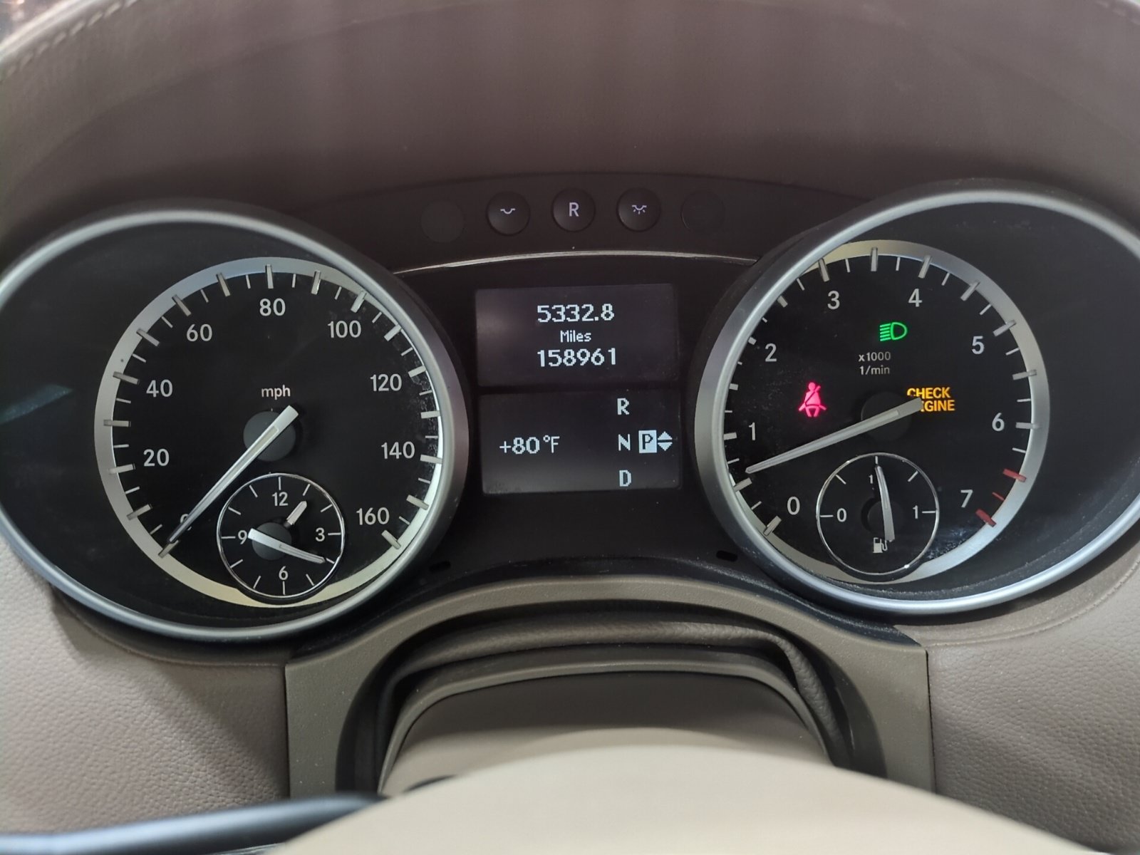 Used 2011 Mercedes-Benz GL 450 4MATIC image 22