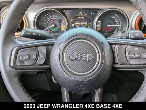 Used 2023 Jeep Wrangler Unlimited AWD/4WD image 12