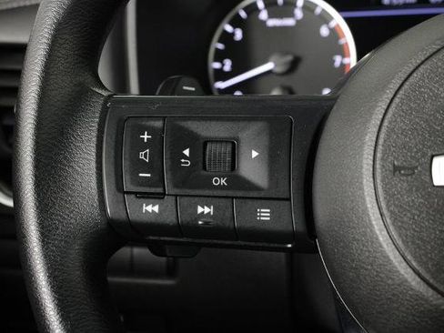 Certified 2024 Nissan Rogue SV image 26