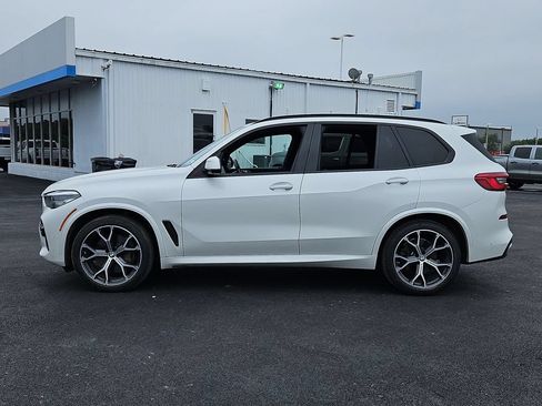 Used 2019 BMW X5 xDrive50i w/ M Sport Package AWD/4WD image 14