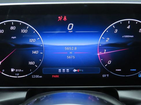 Certified 2025 Mercedes-Benz GLC 300 image 32