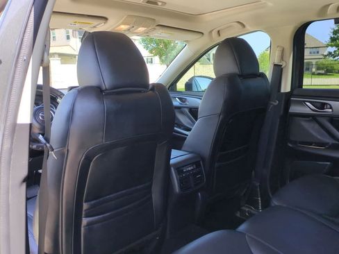 Used 2017 MAZDA CX-9 Touring image 17