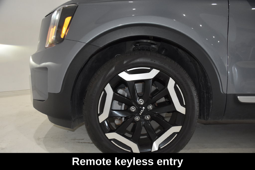 Used 2025 Kia Telluride S AWD/4WD image 8