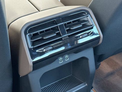 New 2026 BMW 530i RWD image 13