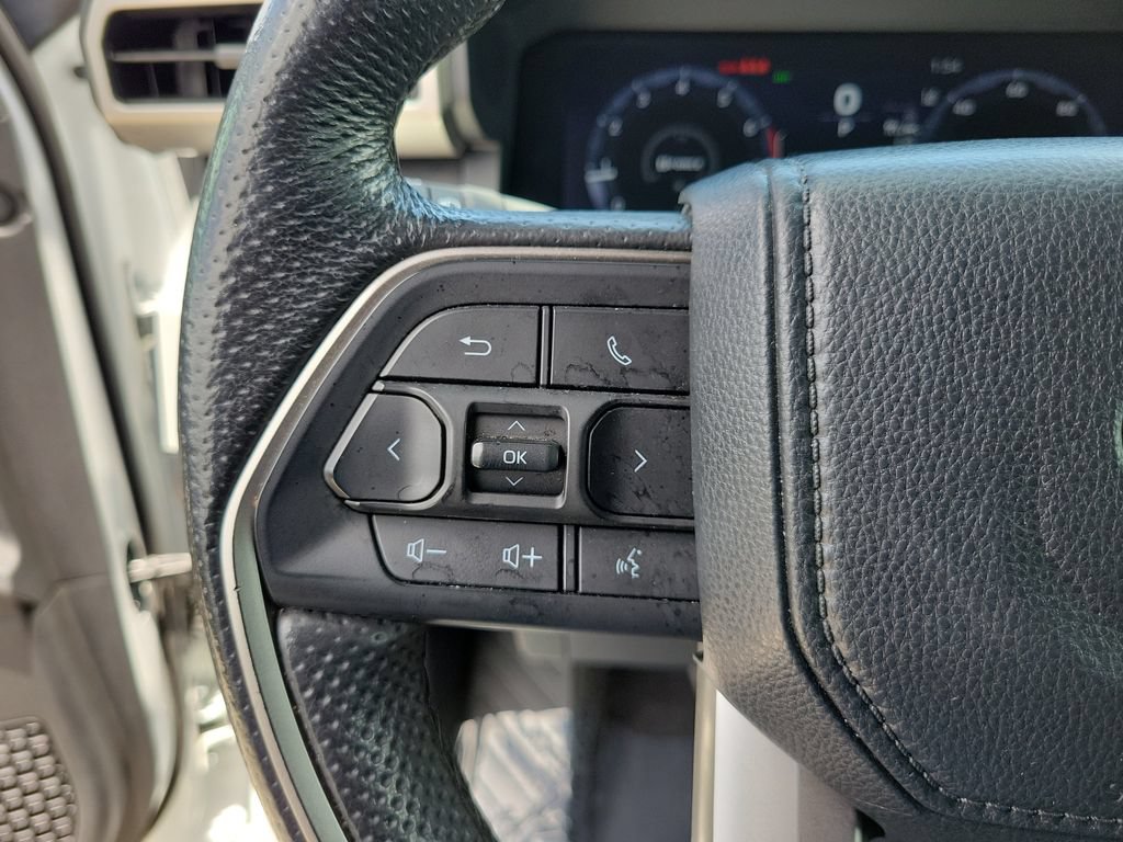 Used 2024 Toyota Tacoma TRD Off-Road AWD/4WD image 23