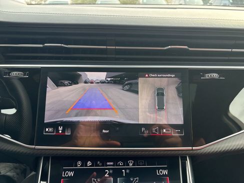 Used 2025 Audi SQ7 Prestige w/ Prestige Package image 25