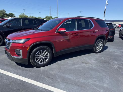 Certified 2023 Chevrolet Traverse LT w/ LPO, Floor Liner Package FWD image 6