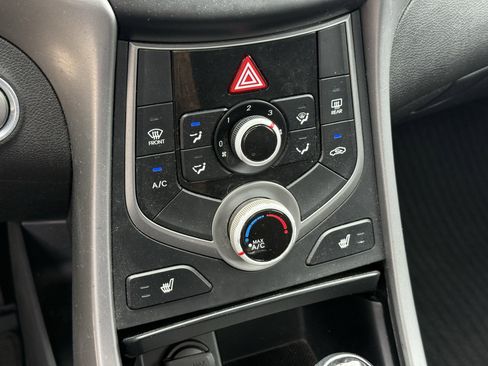 Used 2016 Hyundai Elantra Value Edition FWD image 22