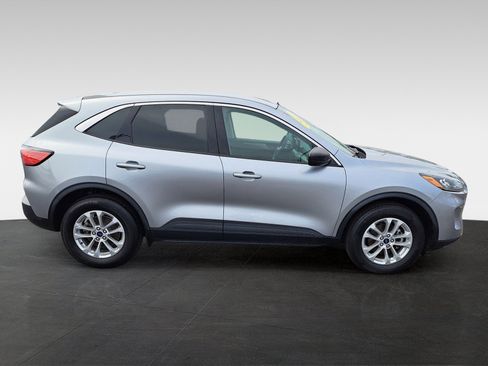 Used 2022 Ford Escape SE AWD/4WD image 5