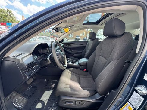 Used 2024 Honda Accord EX image 8