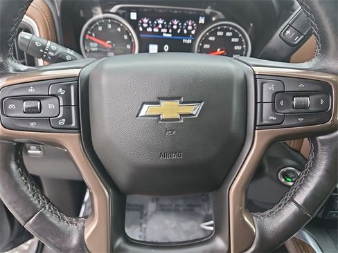 Used 2021 Chevrolet Silverado 1500 High Country w/ Technology Package image 11