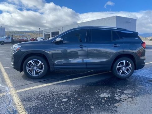 Used 2019 GMC Terrain SLT w/ Infotainment Package II image 4