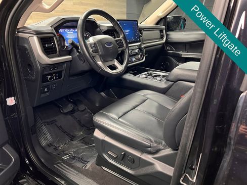 Used 2024 Ford Expedition XLT image 3