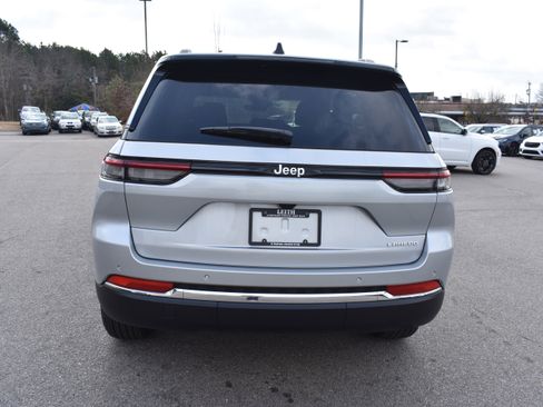 New 2026 Jeep Grand Cherokee Laredo X RWD image 8