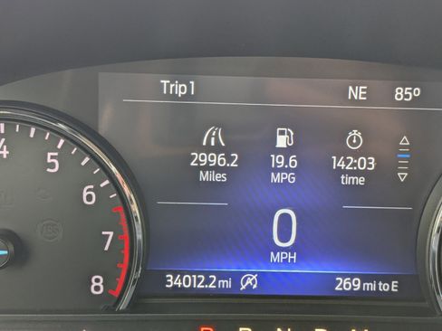 Used 2020 Ford Explorer XLT w/ Equipment Group 202A image 32