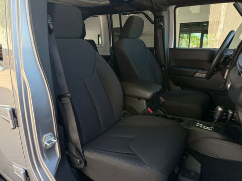 Used 2016 Jeep Wrangler Unlimited Sport w/ Quick Order Package 24S image 28