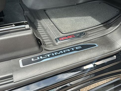 Used 2024 GMC Sierra 2500 Denali Ultimate w/ Max Trailering Package AWD/4WD image 23