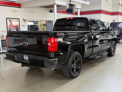 Used 2017 Chevrolet Silverado 1500 LT w/ Redline Edition AWD/4WD image 2