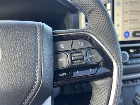 Used 2026 Toyota Sequoia Platinum AWD/4WD image 11