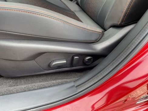 Used 2025 Subaru Crosstrek 2.5i Limited image 9