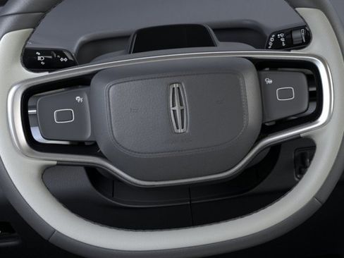 New 2026 Lincoln Navigator Reserve AWD/4WD image 12