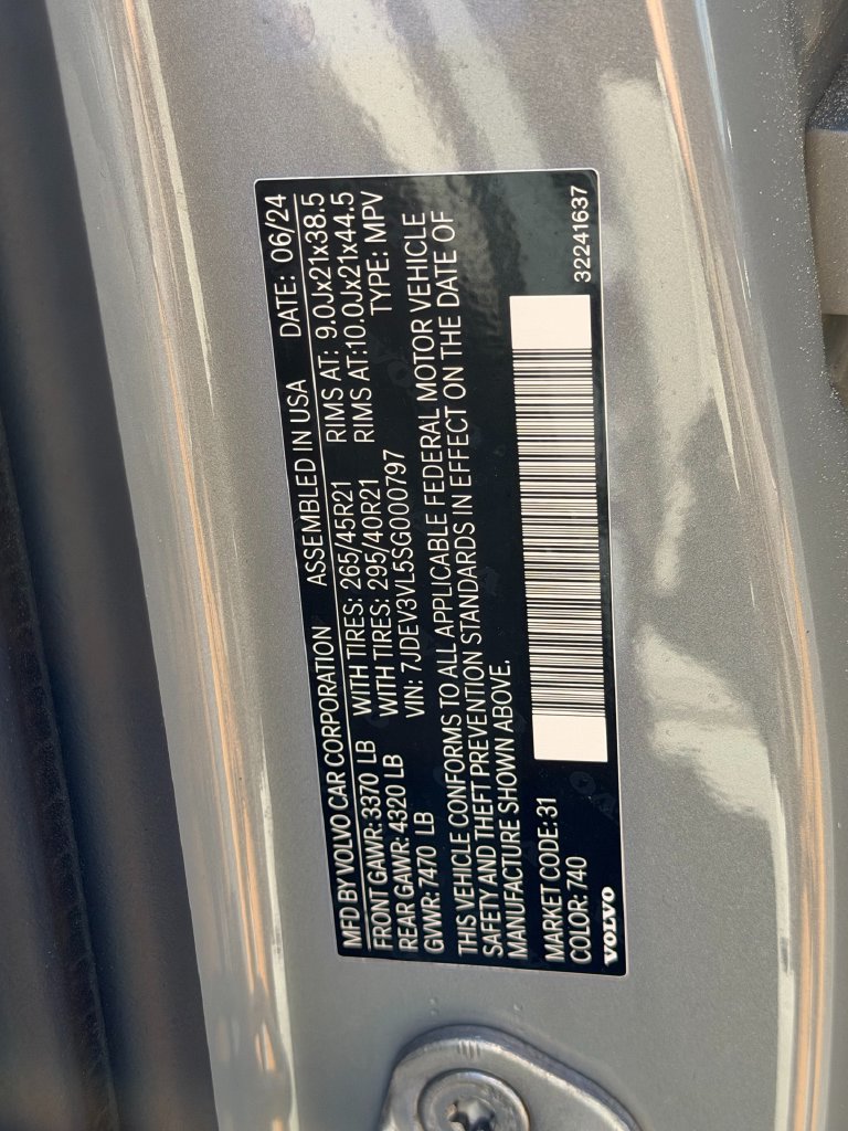 Certified 2025 Volvo EX90 Ultra AWD/4WD image 9