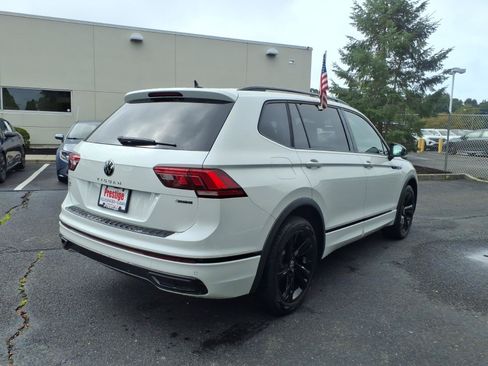 Certified 2023 Volkswagen Tiguan SE R-Line AWD/4WD image 2
