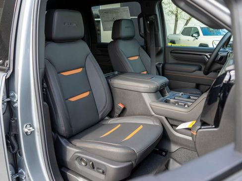 New 2026 GMC Sierra 2500 AT4 w/ AT4 Premium Plus Package AWD/4WD image 9