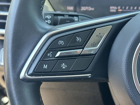 Used 2025 Buick Envision Preferred AWD/4WD image 25