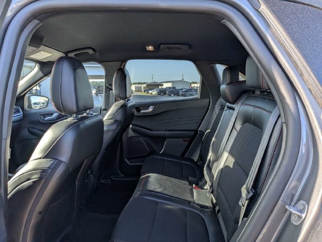 Used 2025 Ford Escape ST-Line Select AWD/4WD image 14