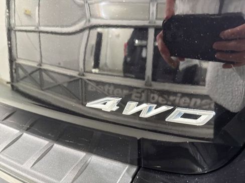 Used 2023 Ford Explorer XLT w/ Equipment Group 202A image 12