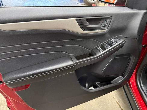 Used 2022 Ford Escape SE w/ Convenience Package image 15